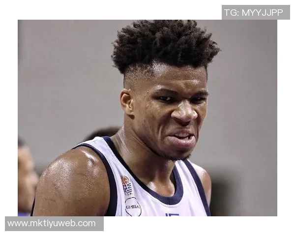 丹尼格林谈恩比德与字母哥实力变化的深刻见解